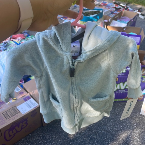 Carters sweatshirt - Picture 1 of 1